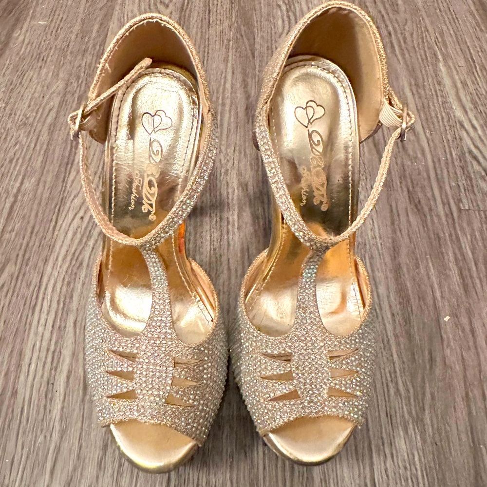 Iridescent Heels sz 6